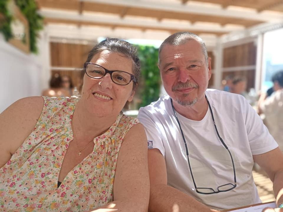 Philippe & Marie, A Louer Petite Chambre Chez L'Habitant Avec Terrasse Dans Villa, Au Pied Du Luberon Кюкюрон Экстерьер фото